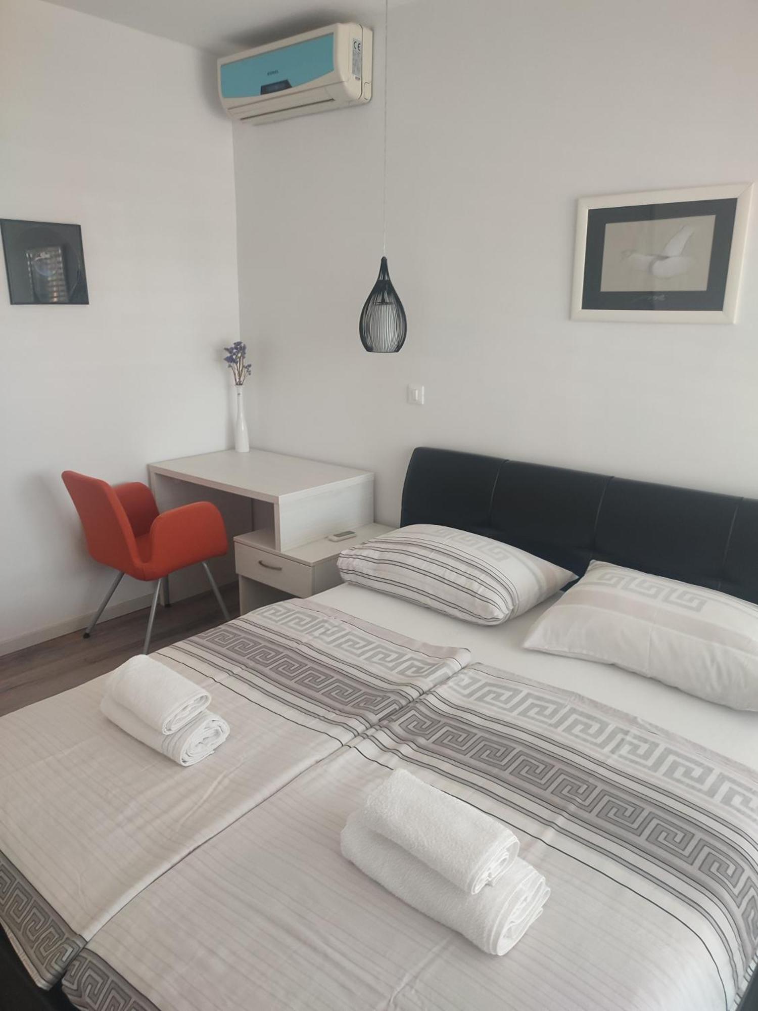 Biuk Apartments 诺维·维诺多尔斯基 客房 照片